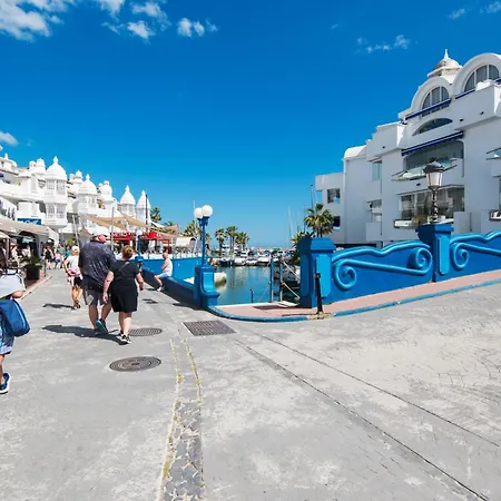Seaside Villages In Puerto Marina-1st Line Appartement *
